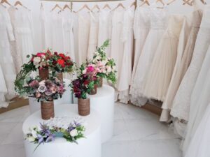 Stylish Choices for Men’s Attire at a Beach Wedding