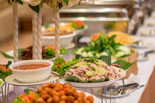 buffet vs plated wedding catering