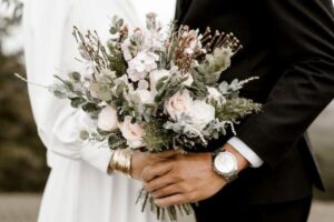 Wedding Flowers Budget: How to Plan for Florals Without Overspending