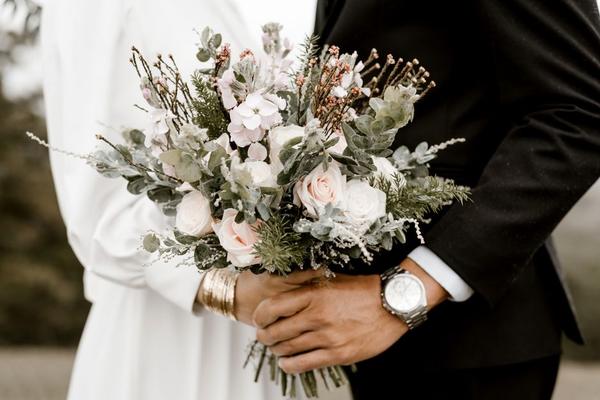 wedding flowers budget